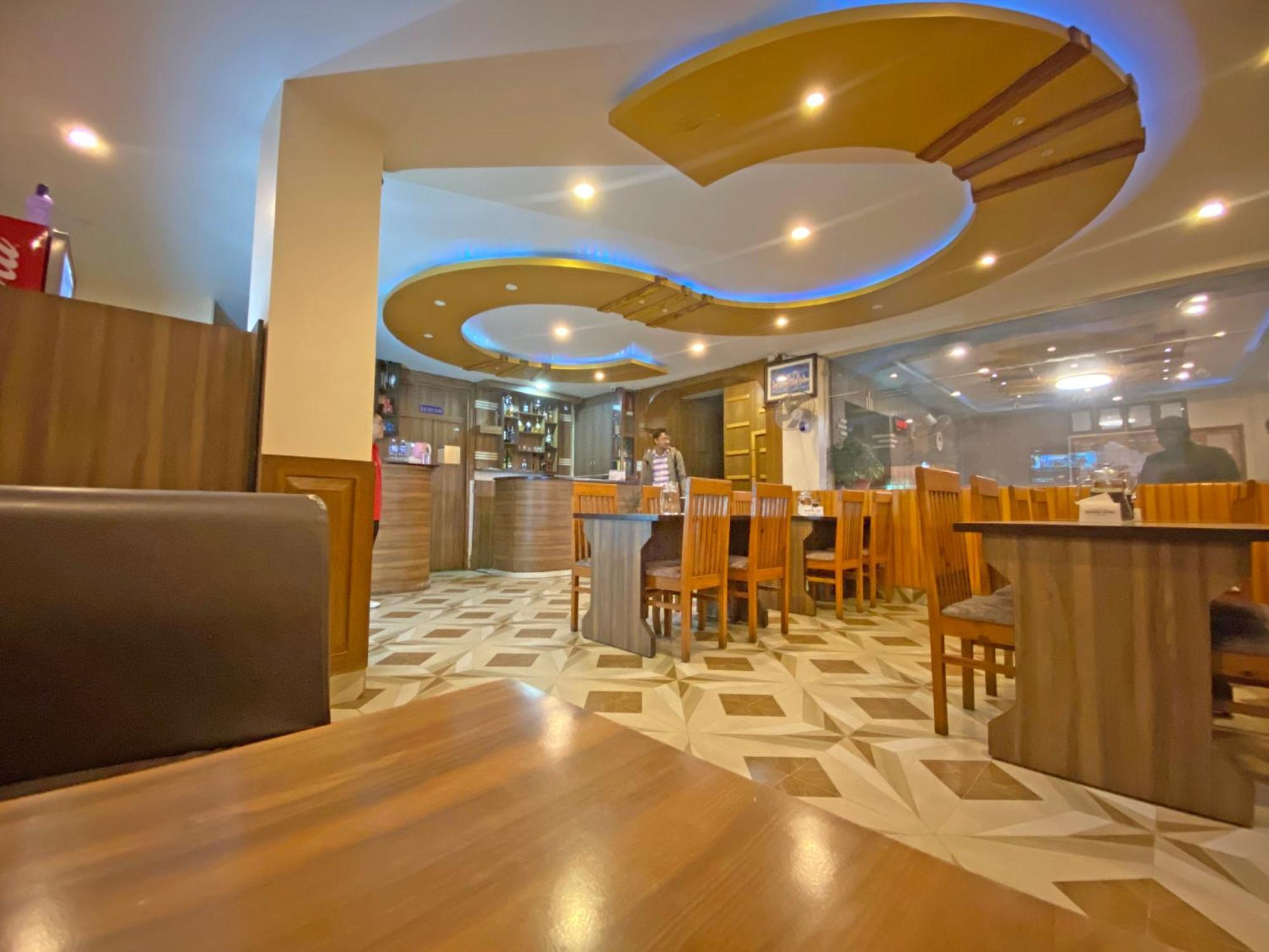 Hotel Airport Holiday 加德满都 外观 照片