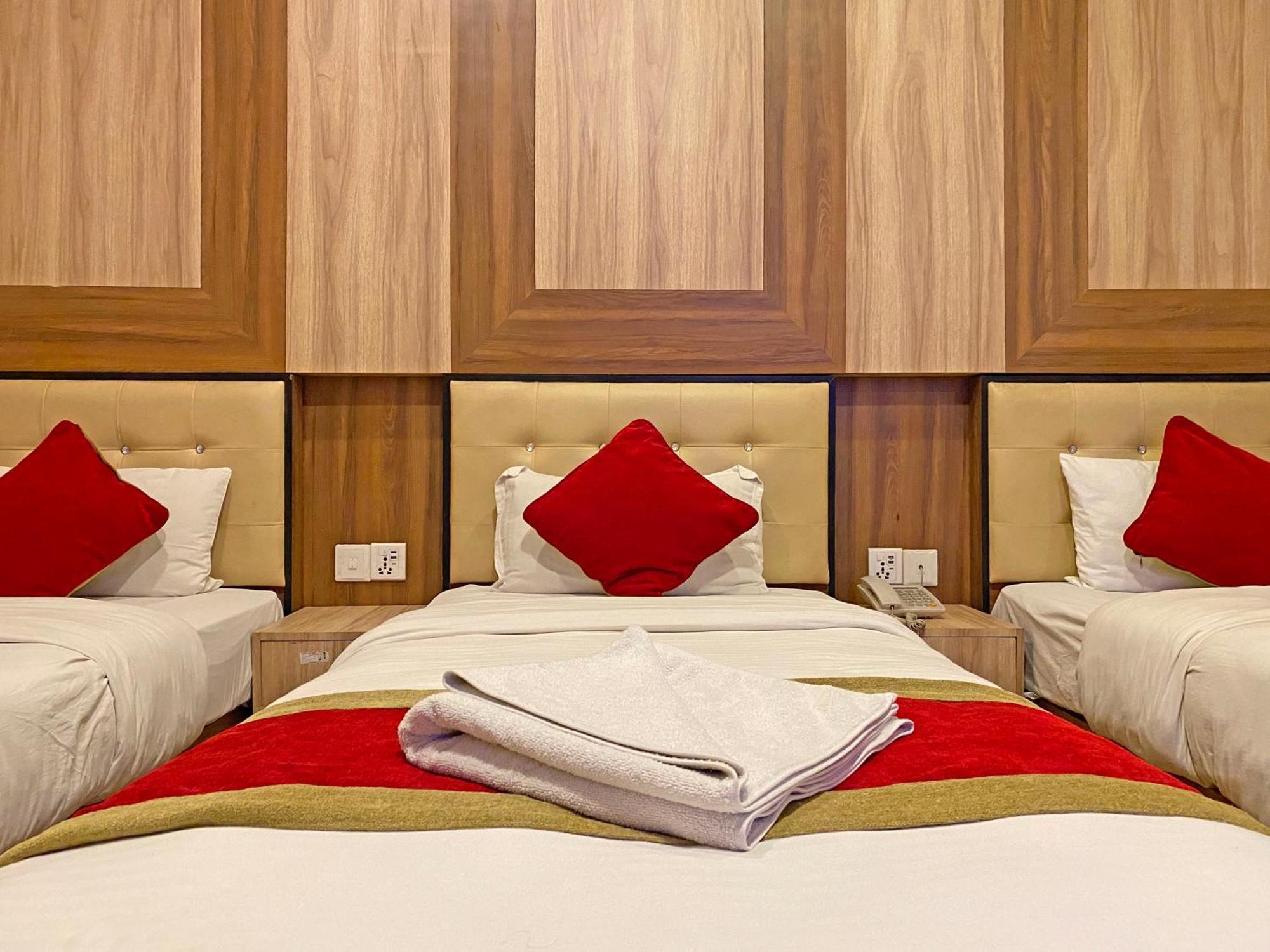Hotel Airport Holiday 加德满都 外观 照片