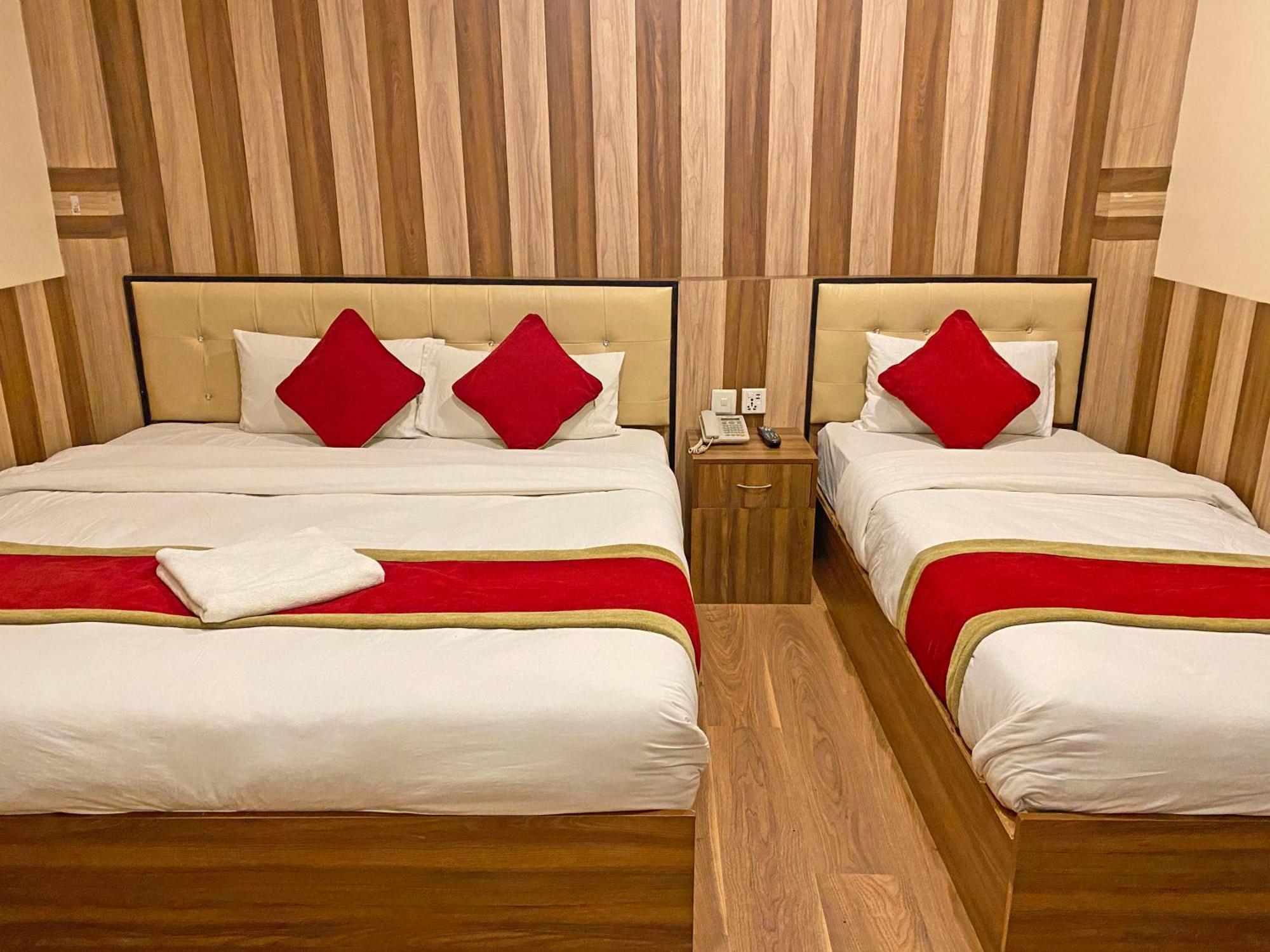 Hotel Airport Holiday 加德满都 外观 照片