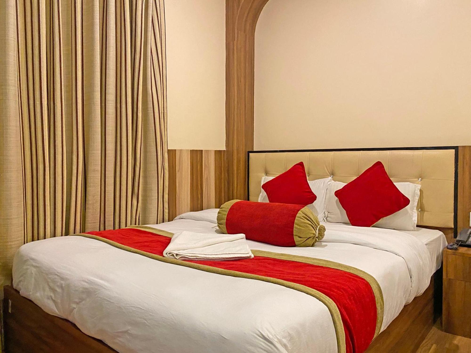 Hotel Airport Holiday 加德满都 外观 照片